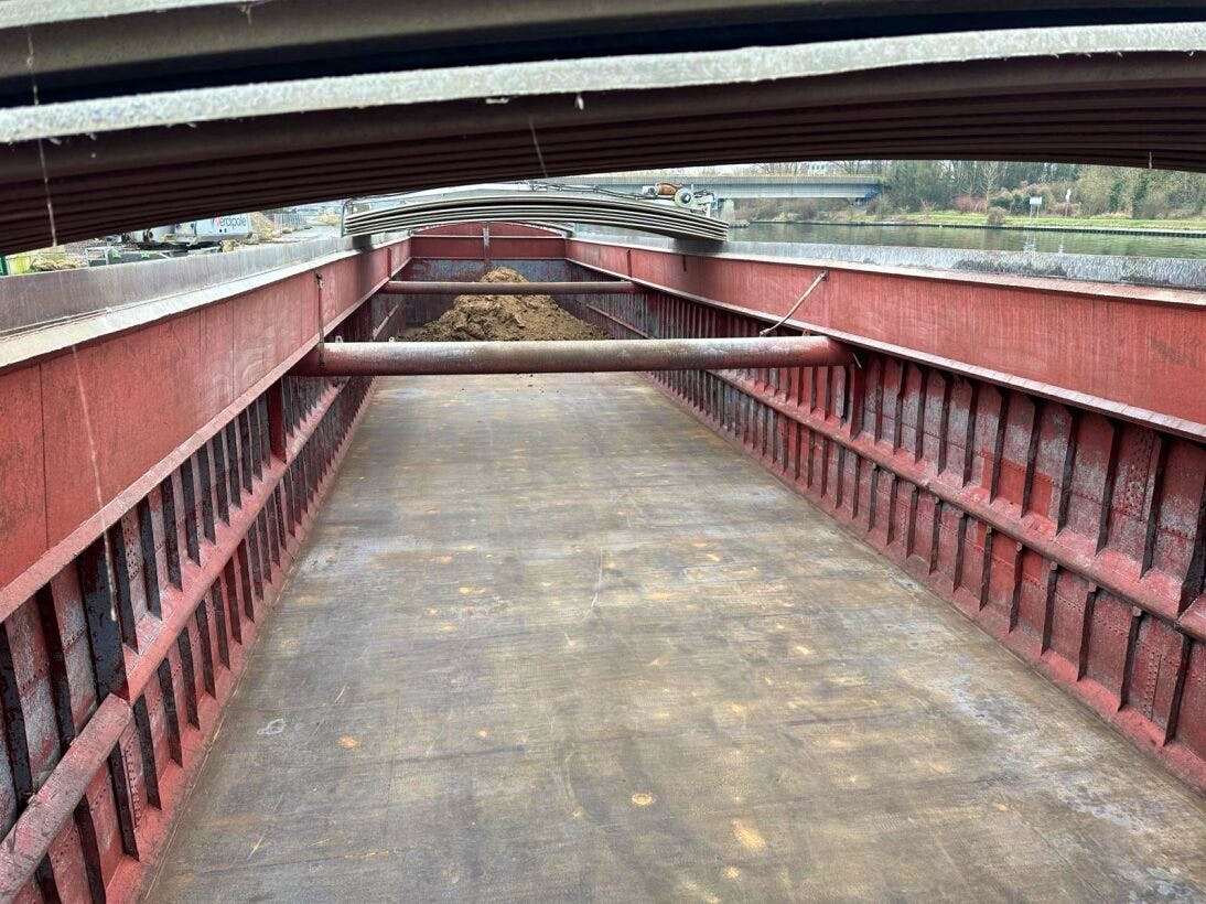 La Majesty — thumbnail 2